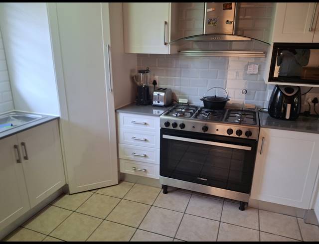 4 BEDROOM FREEHOLD FOR SALE IN RAVENSWOOD